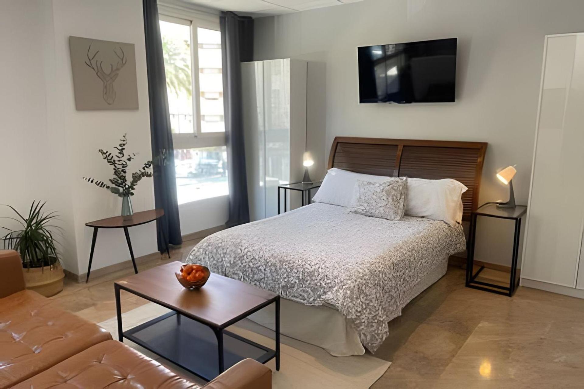 11 Nights Studios ולנסיה מראה חיצוני תמונה